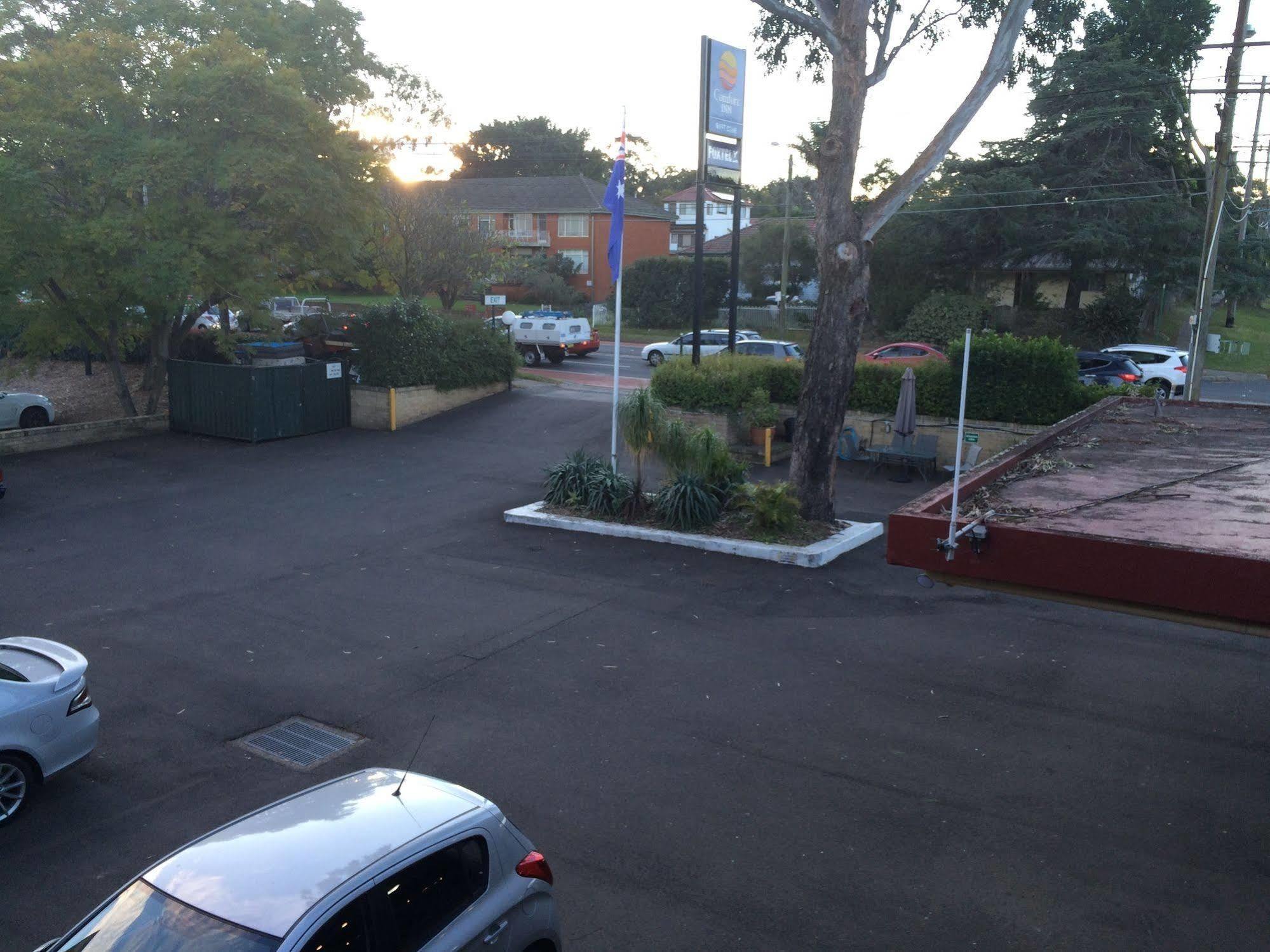 The Select Inn Ryde West Ryde Extérieur photo