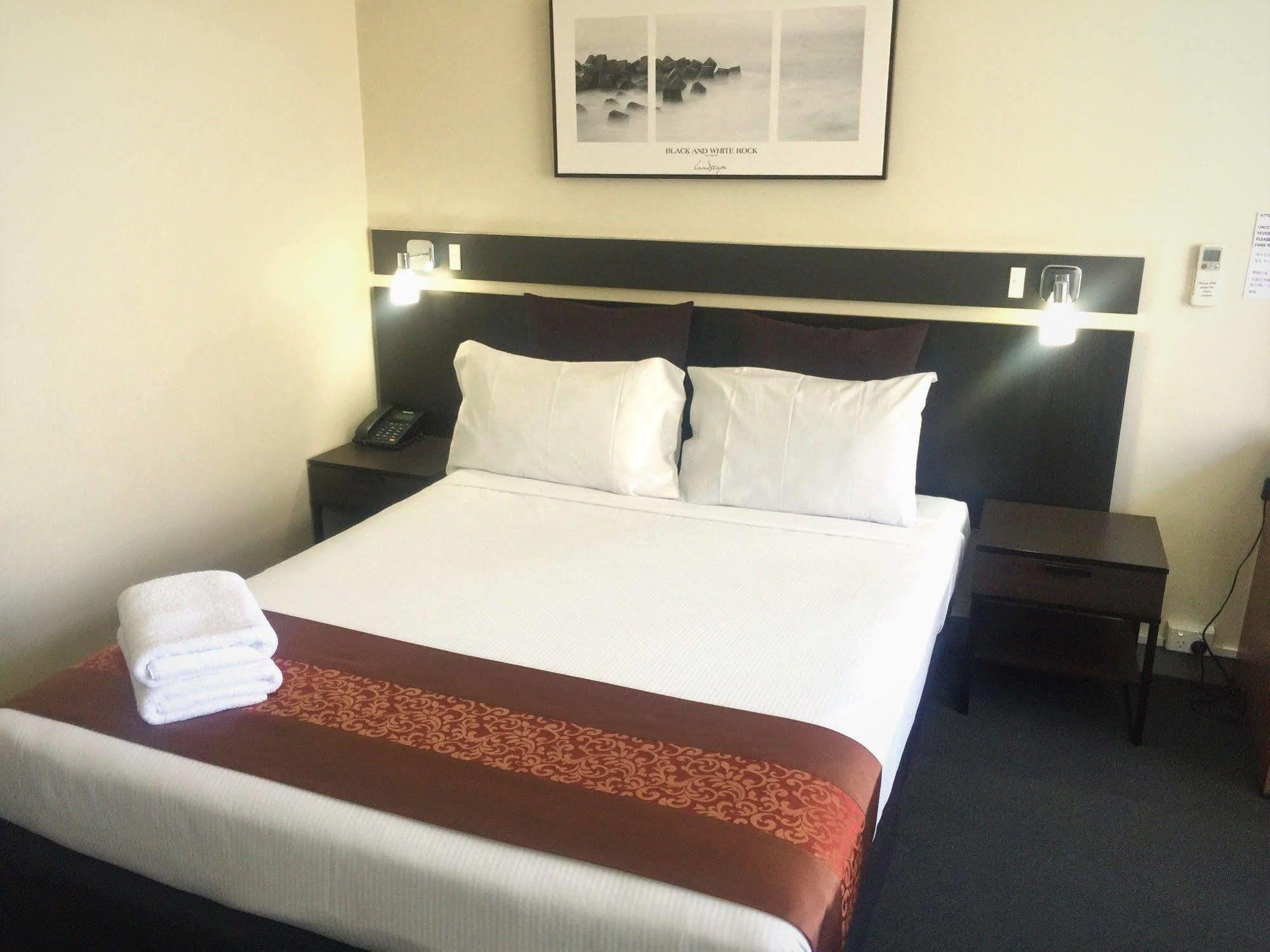The Select Inn Ryde West Ryde Extérieur photo