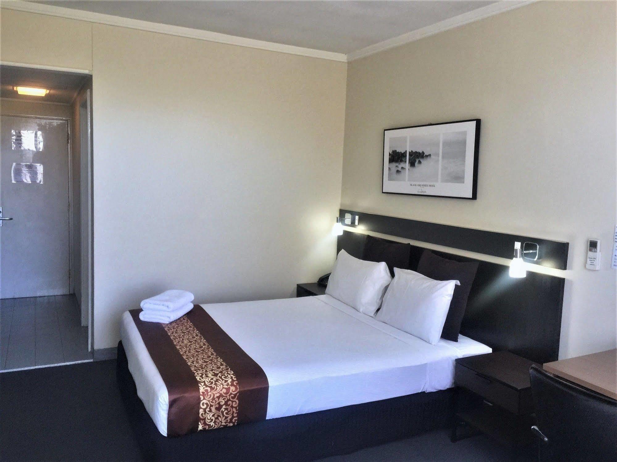 The Select Inn Ryde West Ryde Extérieur photo