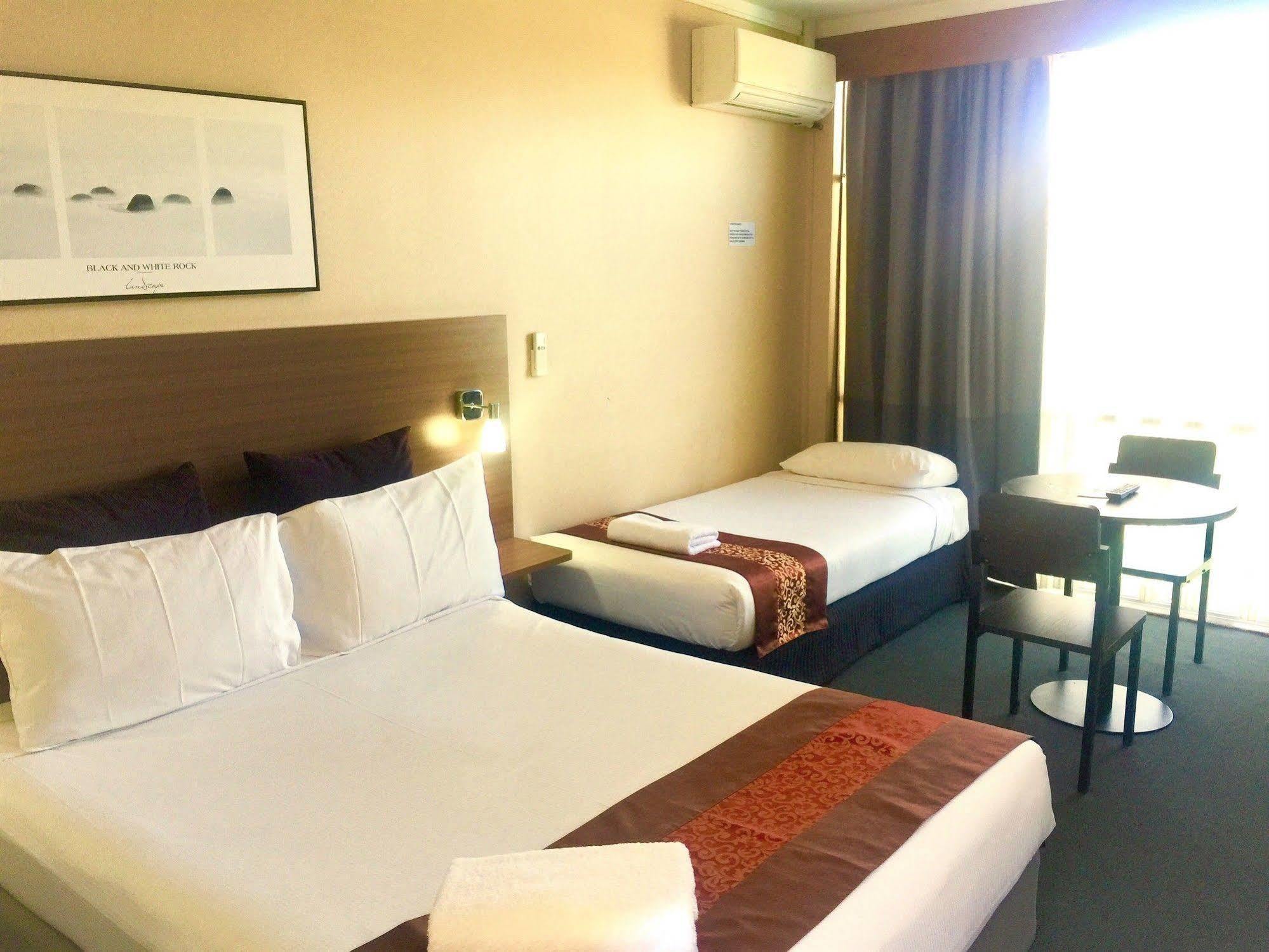 The Select Inn Ryde West Ryde Extérieur photo