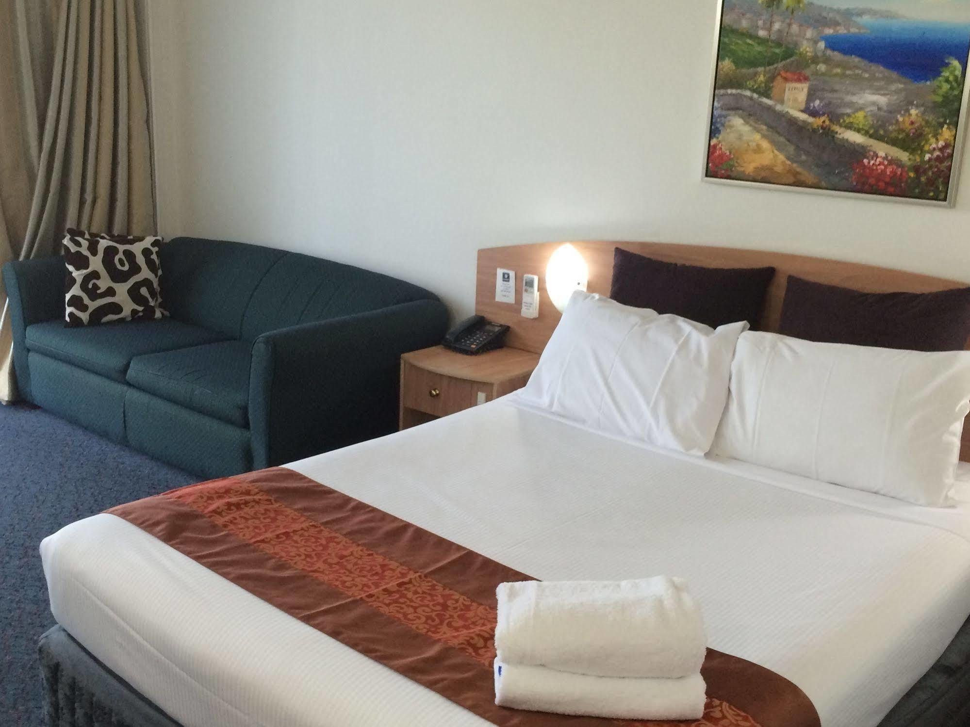 The Select Inn Ryde West Ryde Extérieur photo