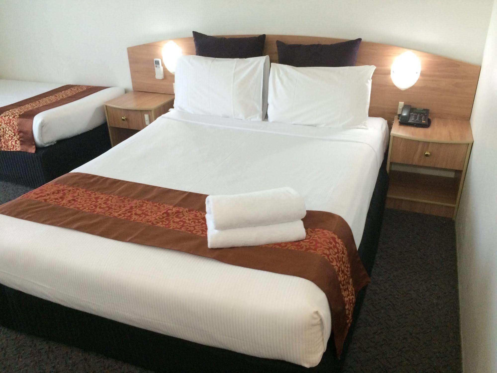The Select Inn Ryde West Ryde Extérieur photo