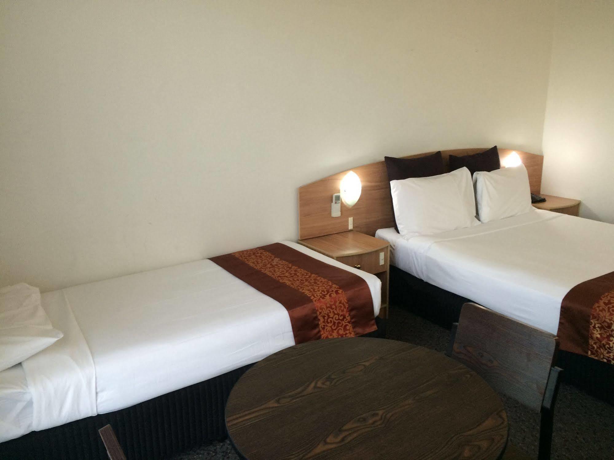 The Select Inn Ryde West Ryde Extérieur photo
